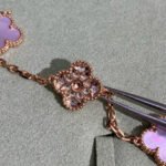 CLOVER 10 MOTIFS DIAMOND PINK MOP NECKLACE - Image 6