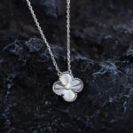 CLOVER 15MM DIAMOND LASER NECKLACE SILVER