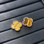 CLOVER MEDIUM 1 MOTIFS TIGER EYE EARRINGS - Image 3