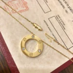 LOVE NECKLACE 16MM 3 DIAMONDS - Image 4