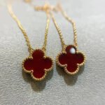 CLOVER 15MM CARNELIAN SINGLE FLOWER NECKLACE - Image 6