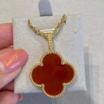 CLOVER 25MM NECKLACE GOLD CARNELIAN
