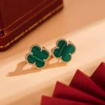 CLOVER MEDIUM 1 MOTIFS MALACHITE EARRINGS - Image 5