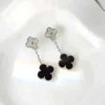 CLOVER 2 MOTIFS DIAMOND ONYX EARRINGS SILVER - Image 10