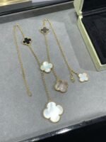 CLOVER 6 MOTIF MOP ONYX GOLD NECKLACE - Image 3