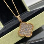 CLOVER 25MM LARGE PEDANT DIAMOND PAVED LONG NECKLACE - Image 4