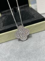 CLOVER 25MM LARGE PENDANT DIAMOND PAVED SILVER NECKLACE - Image 7