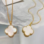 CLOVER 25MM MOP LARGE PENDANT NECKLACE - Image 2