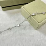 CLOVER 6 MOTIF WHITE MOP BRACELET