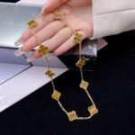 CLOVER 10 MOTIFS TIGER EYE NECKLACE - Image 2