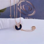 AMULETTE ROSE GOLD ONYX NECKLACE - Image 3