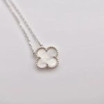 CLOVER 15MM WHITE MOTHER-OF-PEARL SILVER
