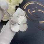 CLOVER 25MM SILVER BIG CLOVER NECKLACE - Image 3
